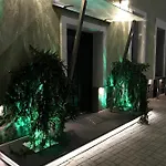 Pod Papuga شقة كوشتيجينا