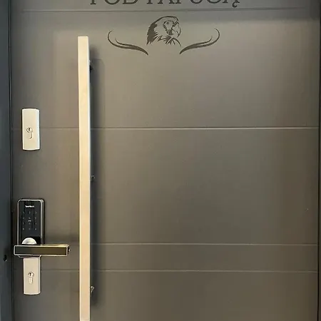 Pod Papuga *