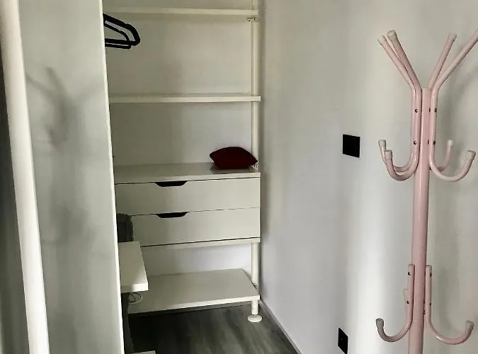 شقة Pod Papuga كوشتيجينا