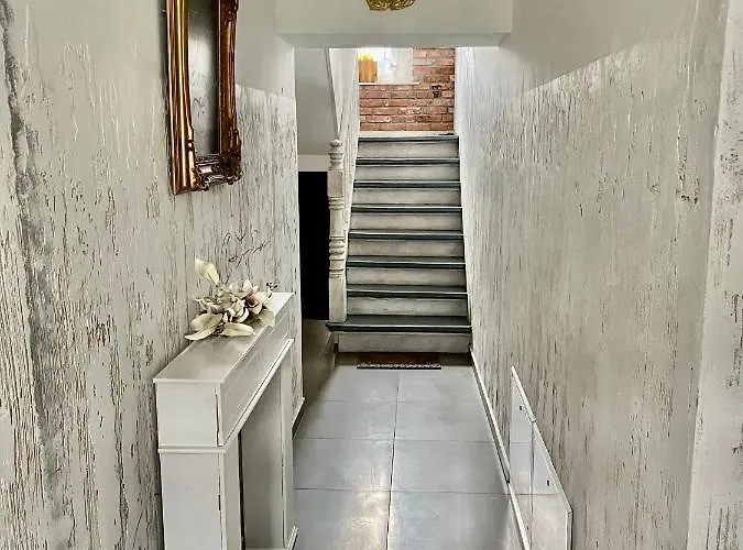 Pod Papuga * كوشتيجينا